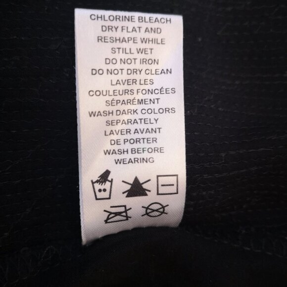 Reitmans Ladies Black Round Neck Shimmery Tank Top - Picture 6 of 8